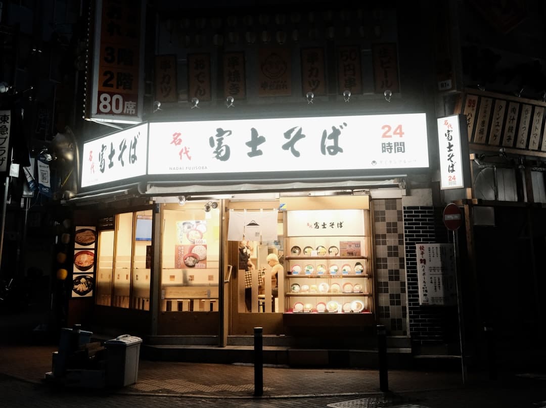 国家助学贷款该怎么申请？